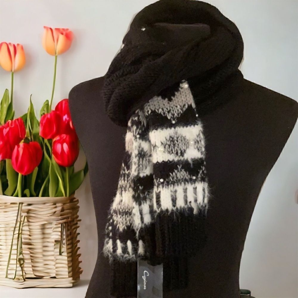 Cejon Winter Scarf - Picture 2 of 6